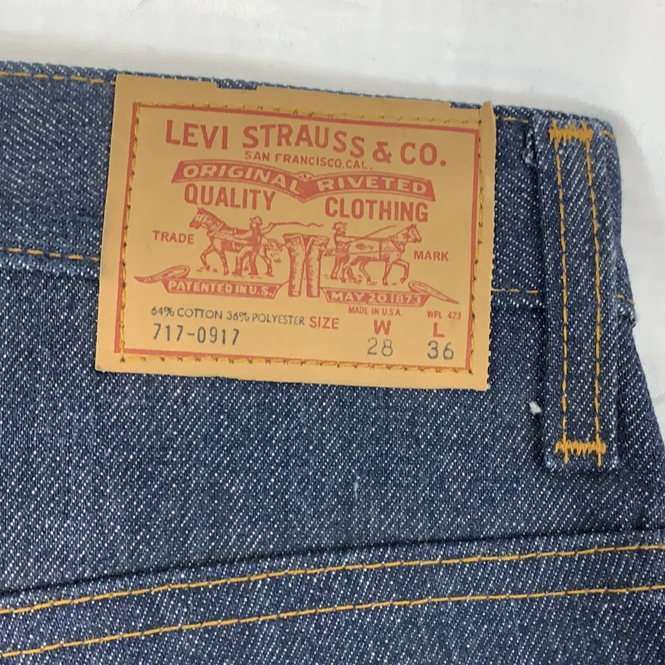 Vintage Levi’s denim 717 Jeans - 28in